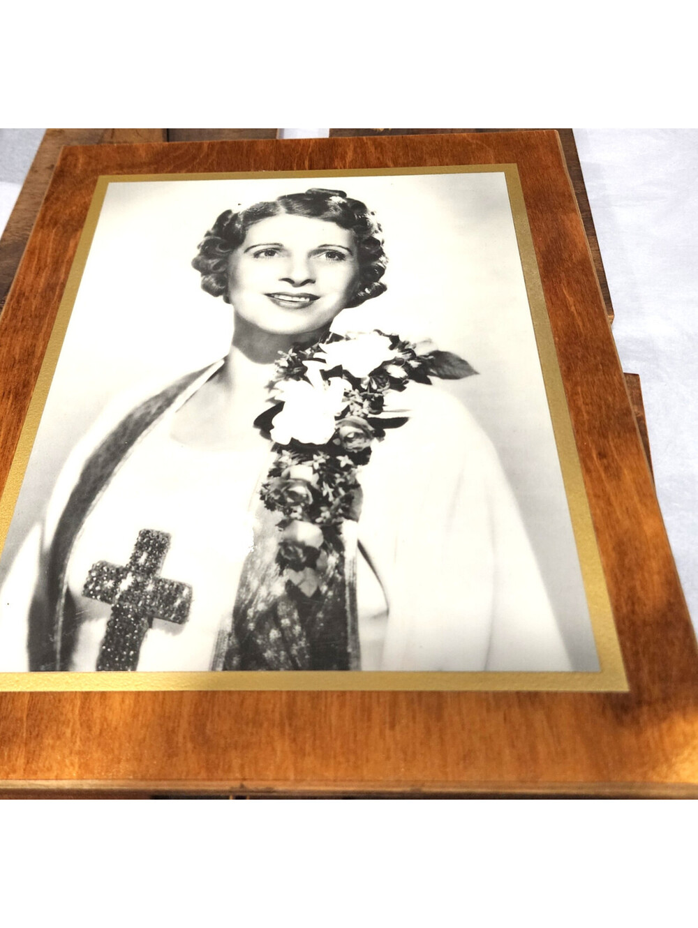 Vintage Aimee Semple McPherson Photo Plaque 10x12 Large Cross Sister Aimee LA